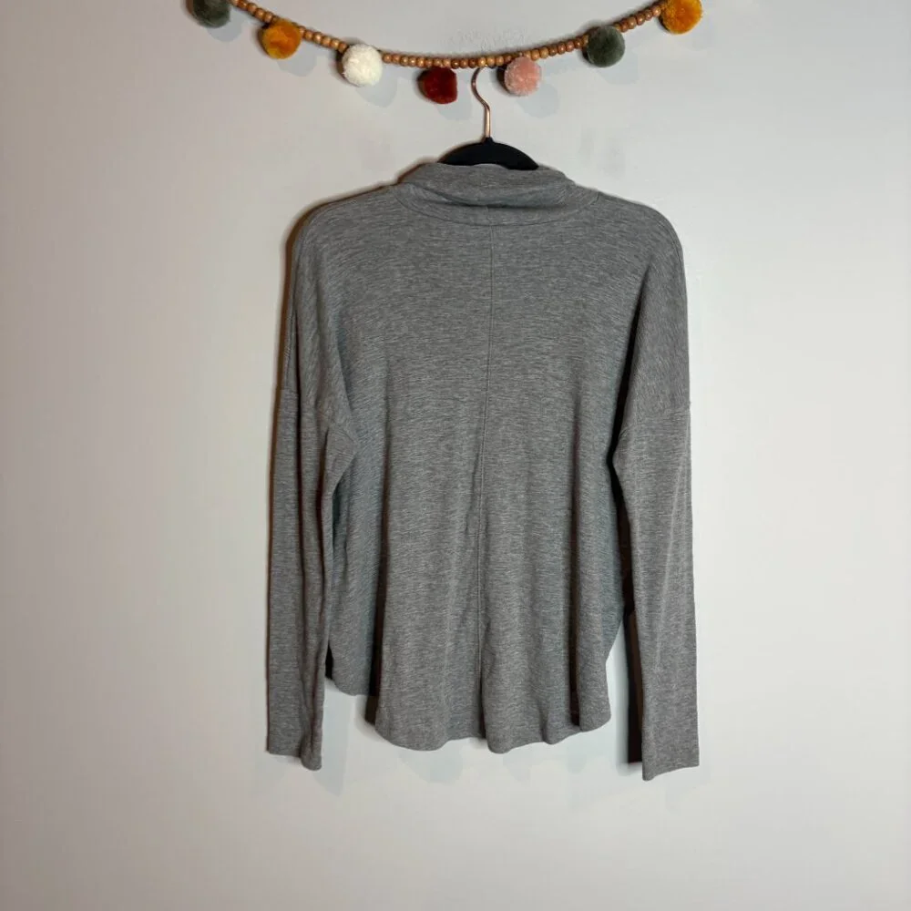 Aerie grey mock neck long sleeve trapeze top - Picture 5 of 5